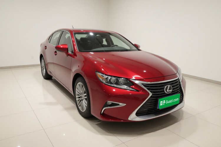 雷克萨斯ES 2015款 250 典雅版车身外观3