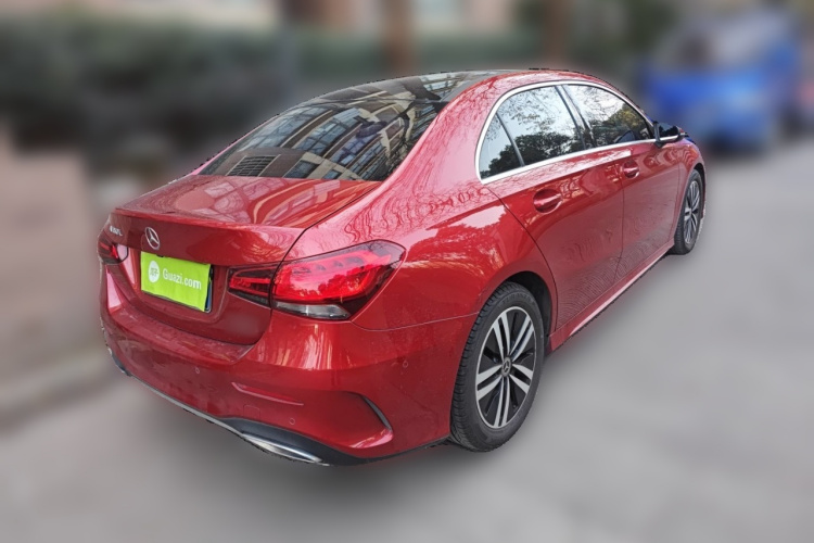 奔驰A级 2019款 改款 A 180 L 运动轿车车身外观6005
