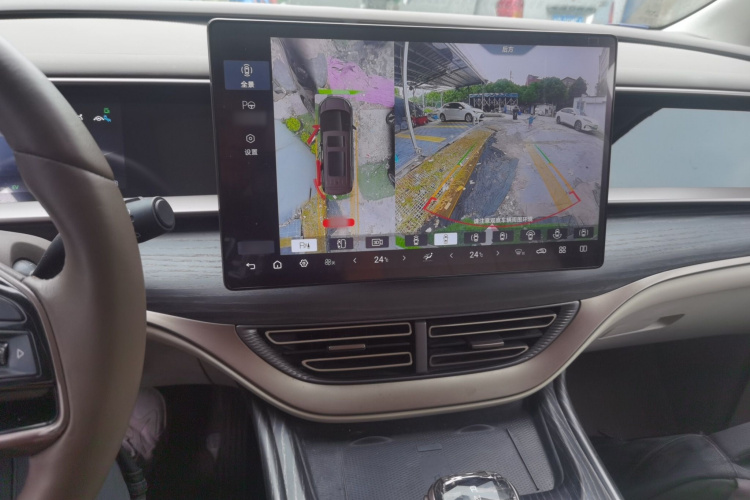 腾势D9 2022款 DM-i 970 四驱旗舰型局部细节16