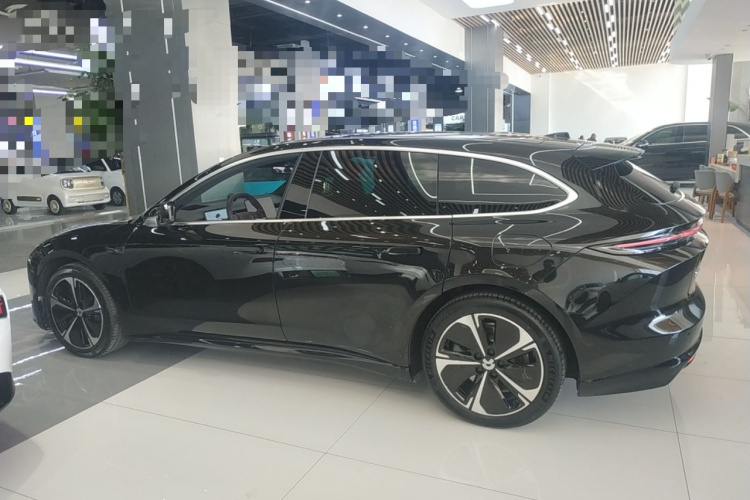 蔚来ET5T 2025款 75kWh Touring车身外观4