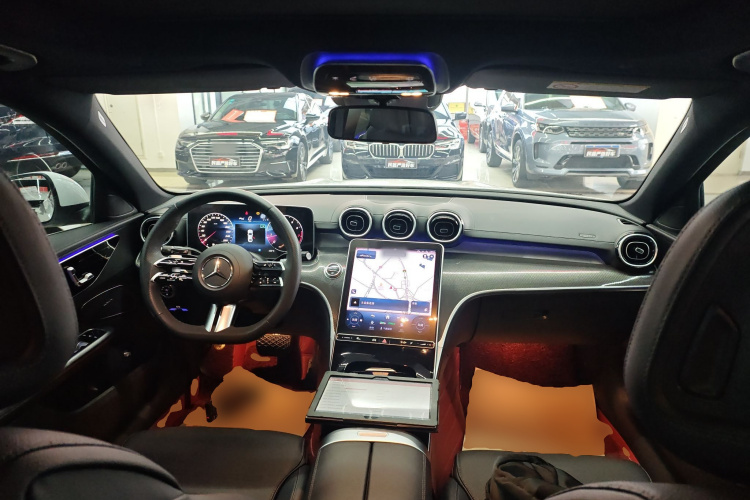 奔驰C级 2023款 改款二 C 260 L 运动版中控内饰7002