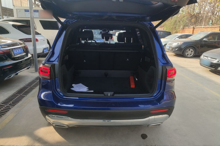 奔驰GLB 2023款 改款 GLB 200 动感型机舱底盘23