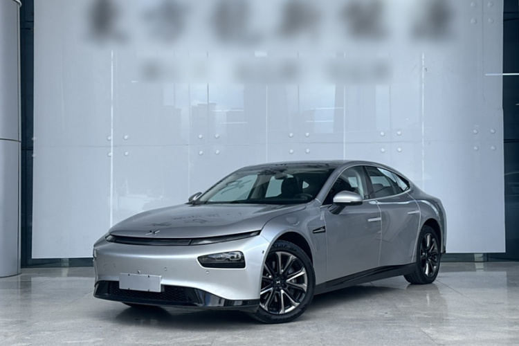 小鹏P7 2020款 670N车身外观1