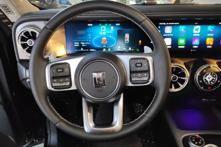 坦克300 2021款 城市版 2.0T 很有型中控内饰13