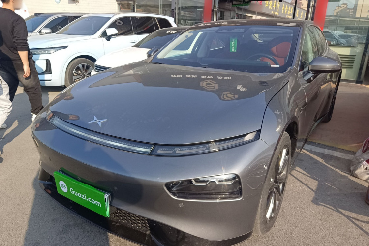 小鹏P7 2020款 670E车身外观1