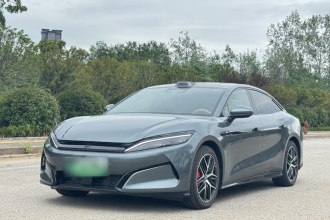 比亚迪 汉L 2025款 DM-p 四驱激光雷达旗舰型