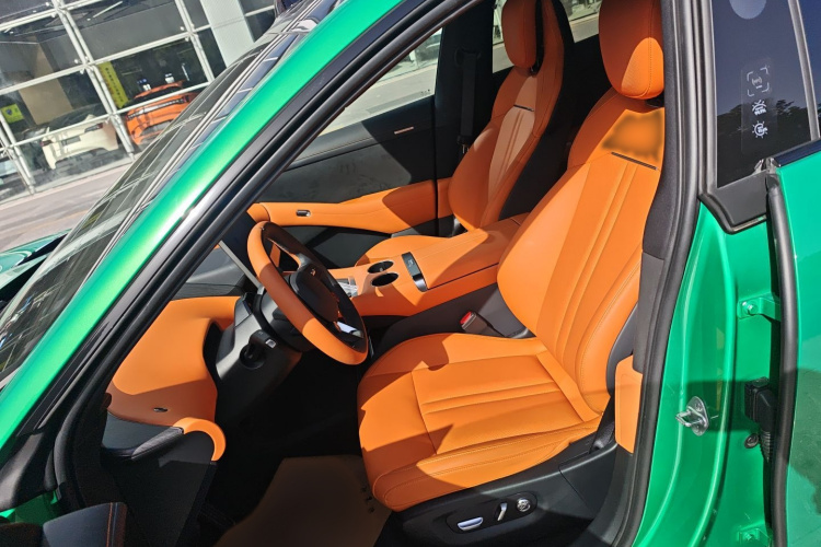 小米汽车 小米YU7 2025款 超长续航后驱版局部细节19