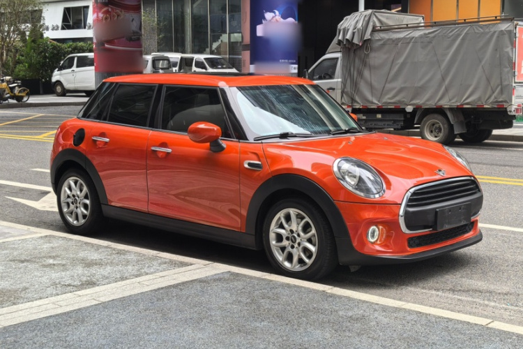MINI 2019款 1.5T ONE 五门版车身外观6008