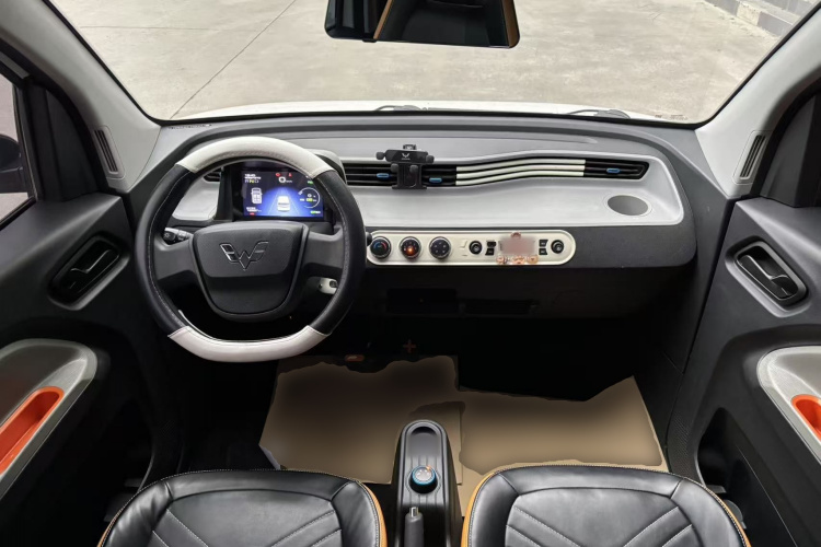 五菱汽车 宏光MINIEV 2022款 自在款 磷酸铁锂中控内饰12