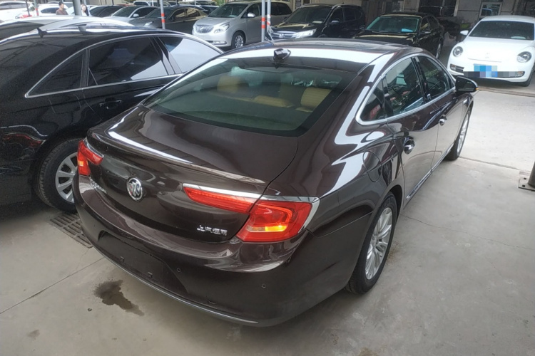 别克 君越 2018款 20T 豪华型车身外观7