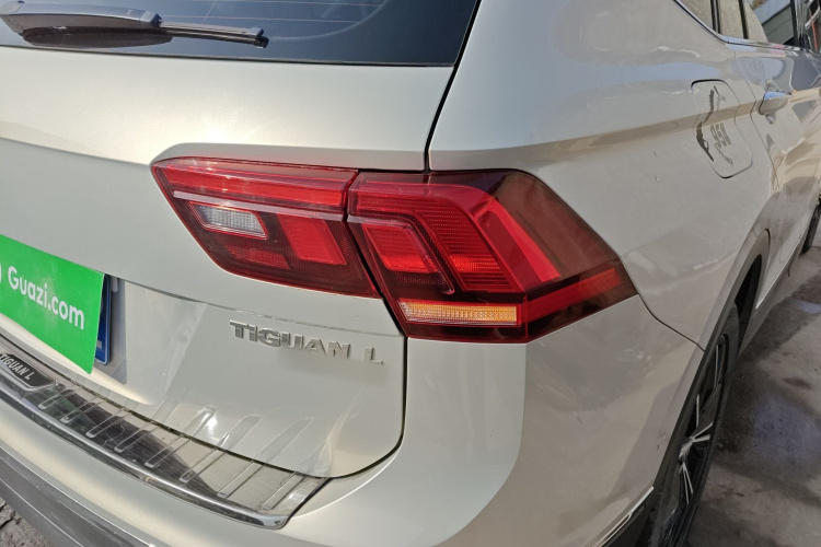 大众 途观L 2020款 330TSI 自动两驱智动豪华版 国VI车身外观6006