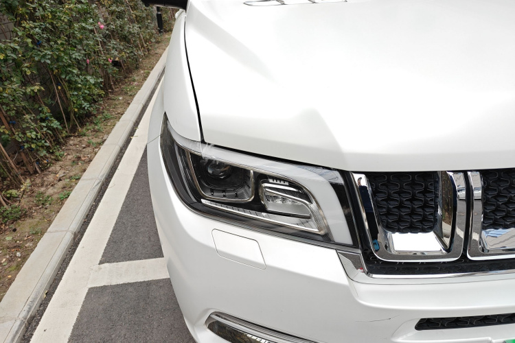 北京越野 北京BJ90 2021款 3.0T 政荣版车身外观6006
