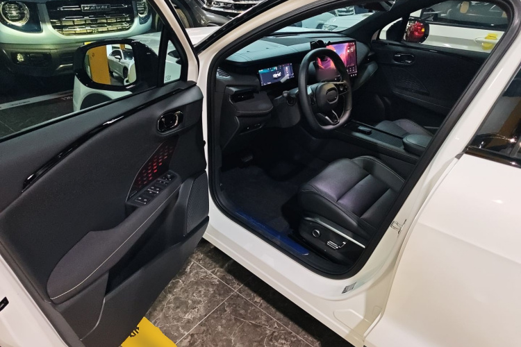 领克06 2025款 Renew 1.5T Halo中控内饰7003