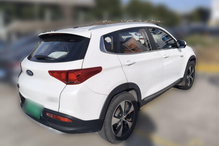 奇瑞 瑞虎7 2016款 1.5T 手动耀臻版车身外观7