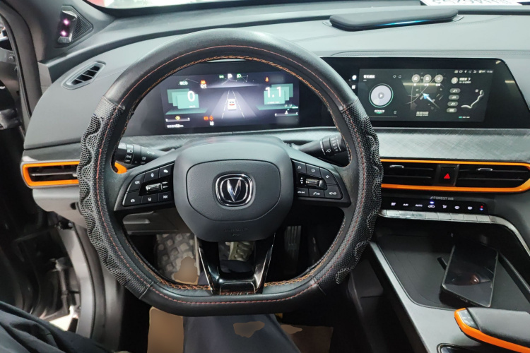 长安UNI-T 2022款 1.5T 运动版 尊贵型局部细节13