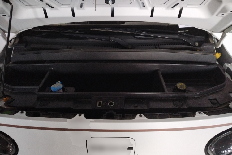 吉利银河 2023款 熊猫mini 200km 耐力熊机舱底盘24