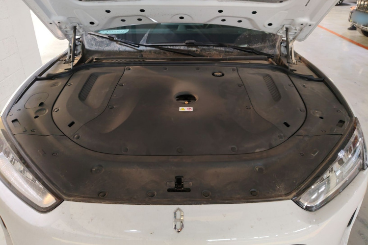 鸿蒙智行 问界M5 2022款 增程四驱旗舰版机舱底盘24