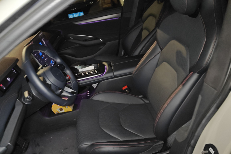 小米汽车 小米SU7 2024款 四驱超长续航高阶智驾Max版中控内饰19