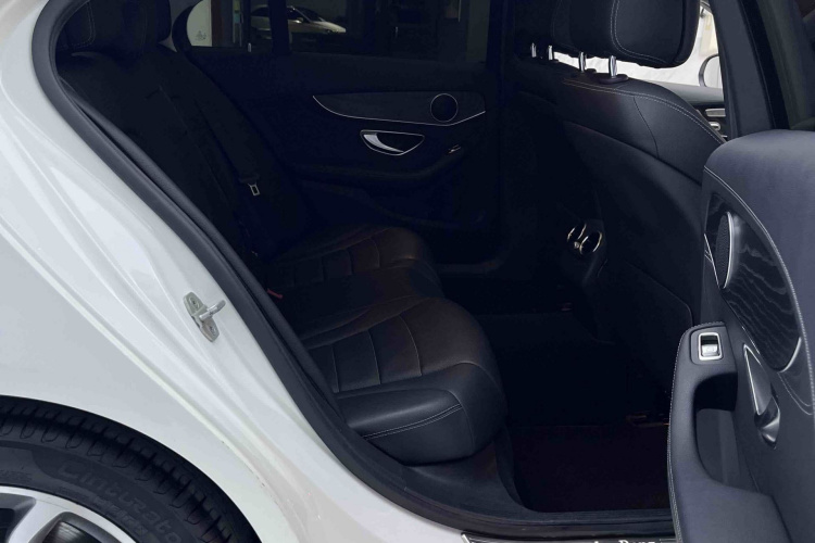 奔驰C级 2015款 改款 C 200 L 运动型中控内饰7004