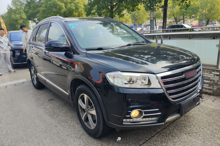 哈弗H6 2014款 运动版 1.5T 手动两驱精英型车身外观3