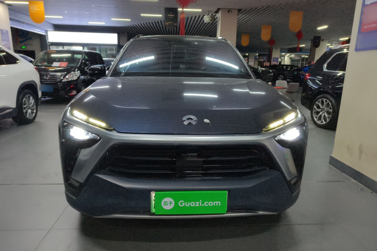 蔚来ES8 2020款 580KM 签名版 六座版车身外观2