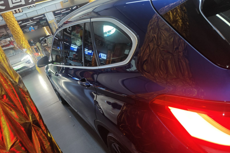 宝马X1 2020款 sDrive20Li 时尚型车身外观4