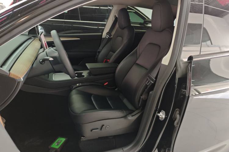 特斯拉 Model Y 2022款 改款 后轮驱动版局部细节19