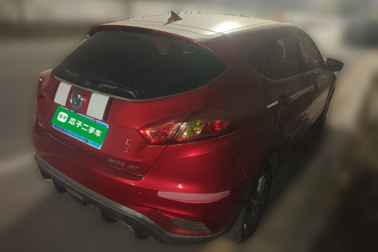 长安 逸动 2016款 XT 1.6L 自动俊酷型车身外观7