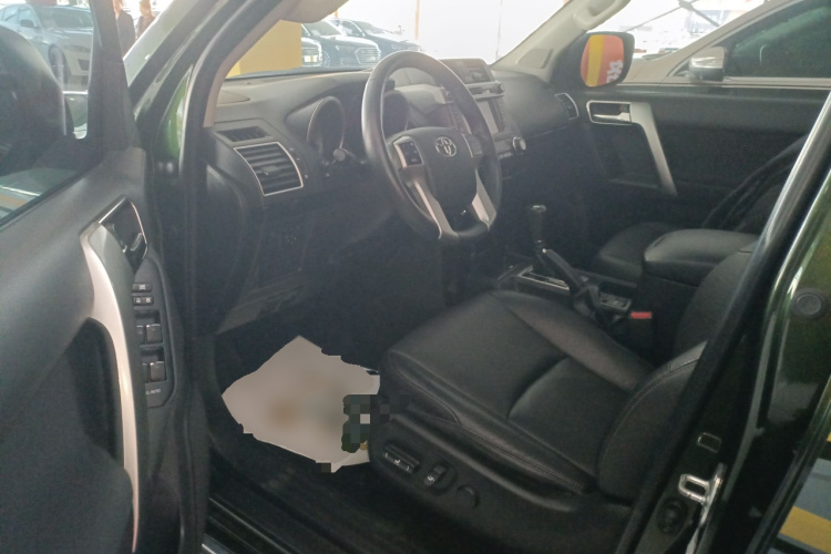 丰田 普拉多 2016款 2.7L 自动标准版中控内饰20