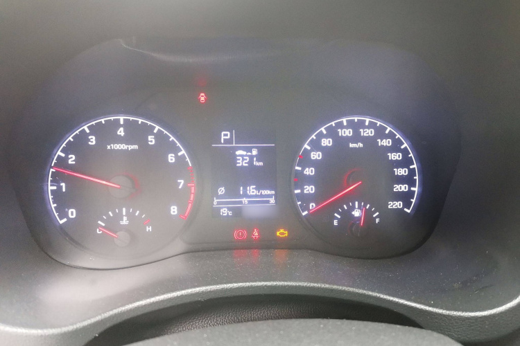 现代 悦纳 2016款 1.4L 自动炫酷版GLS局部细节14