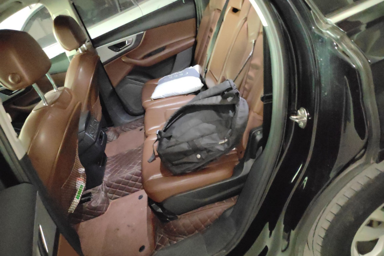 奥迪Q7 2016款 45 TFSI 技术型中控内饰21