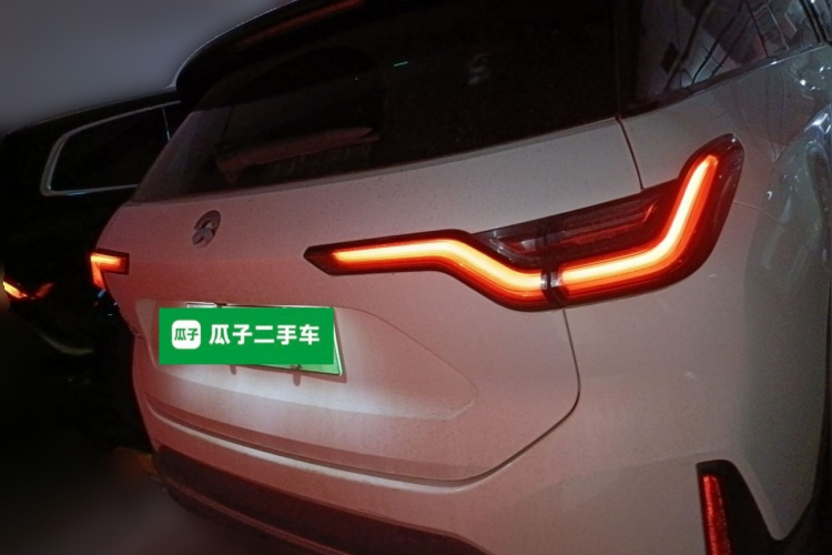 蔚来ES6 2019款 420KM 运动版车身外观6004