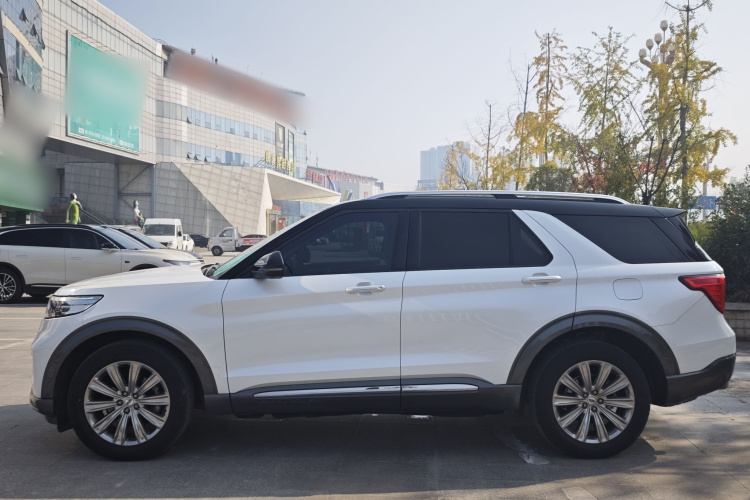 福特 探险者 2020款 EcoBoost 285 四驱钛金版 6座车身外观6004