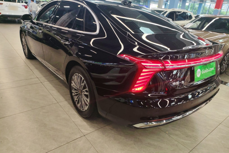 红旗H5 2023款 1.5T DCT智联旗韵版车身外观6003