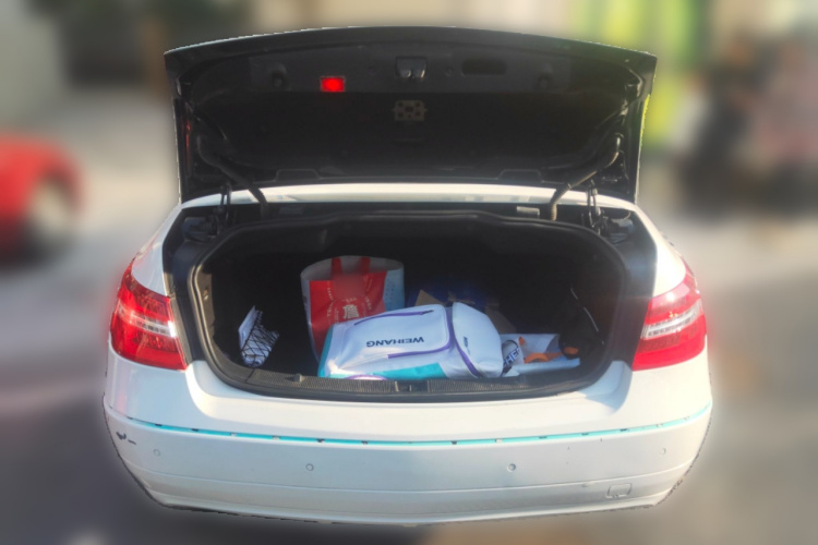 奔驰E级(进口) 2010款 E 260 CGI 敞篷版中控内饰23