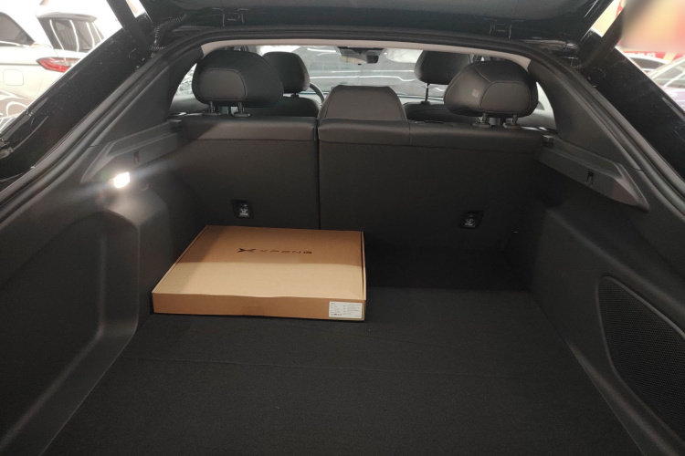 小鹏MONA M03 2025款 515 长续航 Plus机舱底盘23