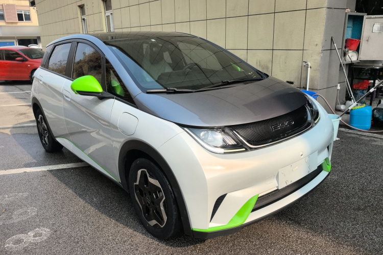 比亚迪 海豚 2021款 405km 时尚版车身外观3