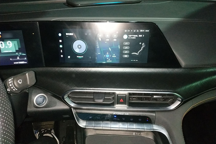 长安UNI-T 2022款 1.5T 尊贵型局部细节16