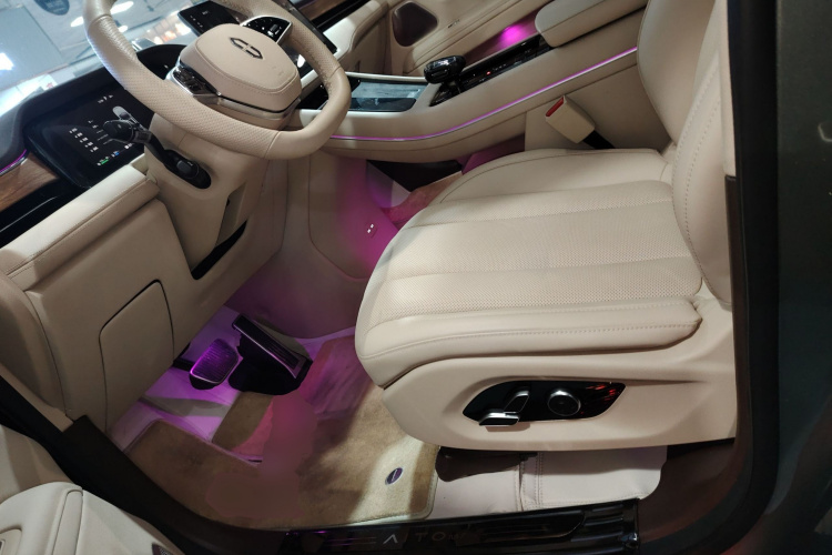 鸿蒙智行 问界M7 2024款 1.5T 智驾四驱Ultra版 5座局部细节19