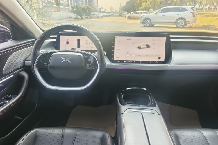 小鹏P7 2021款 480N中控内饰7006