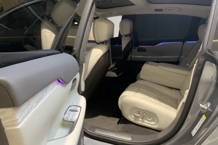 蔚来ET7 2024款 75kWh 行政签名版中控内饰7001