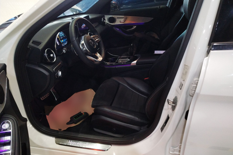 奔驰C级 2020款 改款 C 260 运动版中控内饰19