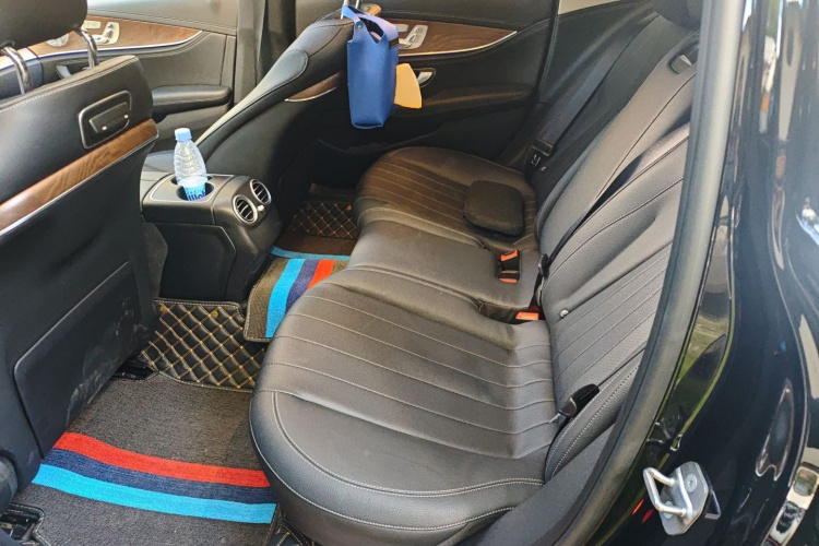 奔驰E级 2020款 E 300 L 豪华型中控内饰21