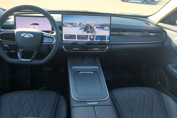 奇瑞 风云A8L 2025款 1.5TGDI 145km 豪华型中控内饰7004