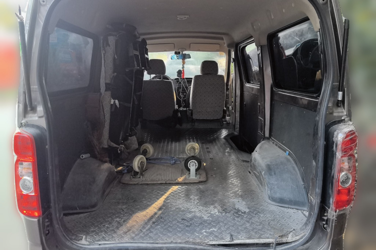 长安凯程 长安睿行M60 2020款 1.5L标准型国VI 6座DAM15KR中控内饰23