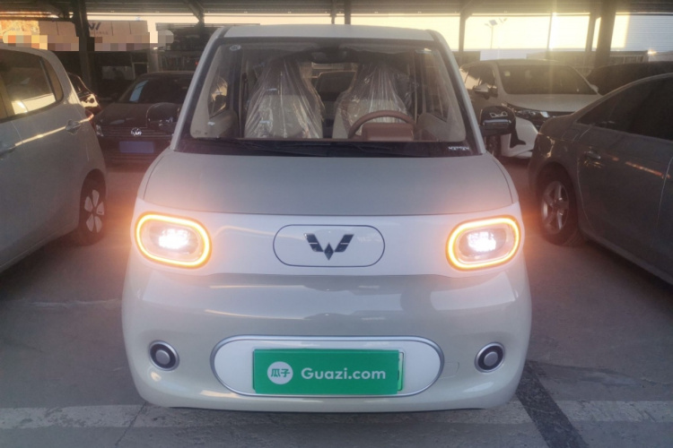 五菱汽车 宏光MINIEV 2024款 第三代 215km 青春版车身外观2