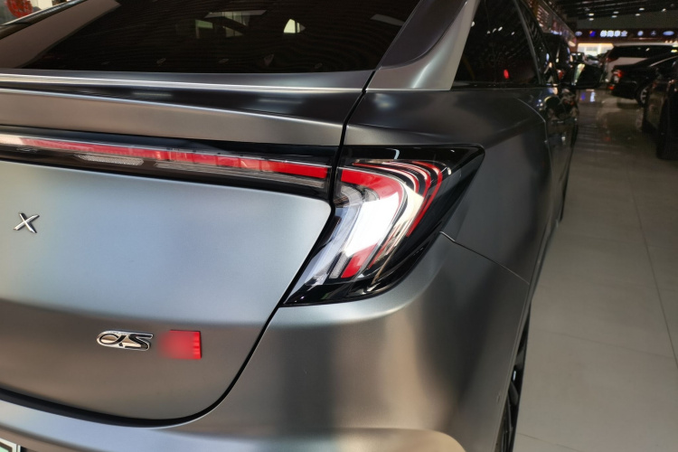 ARCFOX极狐 极狐 阿尔法S(ARCFOX αS) 2022款 HI版 高阶版车身外观9