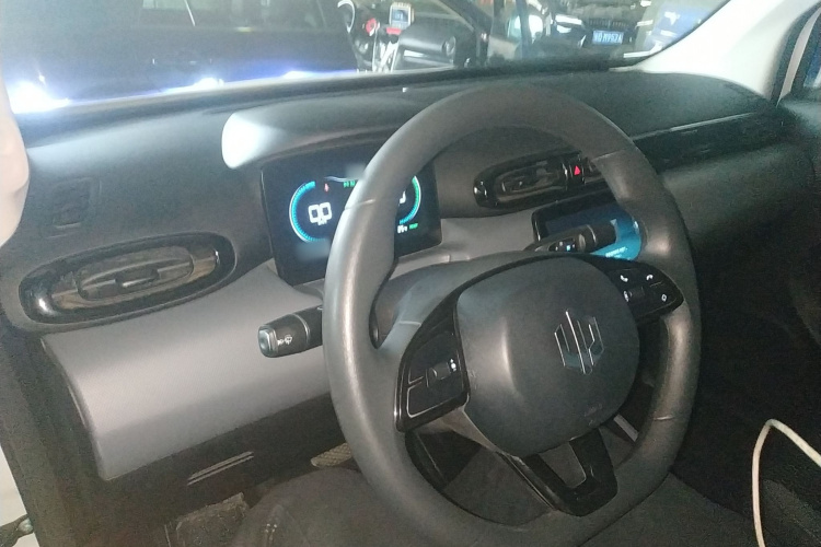 零跑汽车 零跑T03 2021款 400轻享版 三元锂中控内饰7002