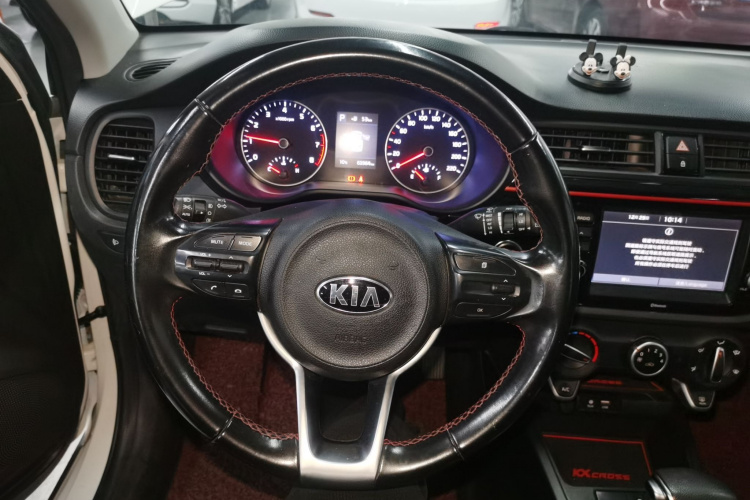 起亚 KX CROSS 2018款 1.6L 自动灵动天窗版中控内饰13