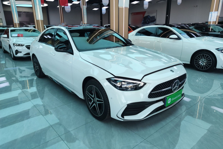 奔驰C级 2024款 改款二 C 260 L 皓夜运动版车身外观3